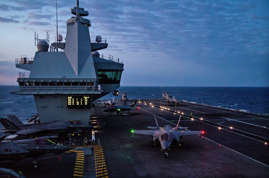 HMS Prince of Wales flight dech