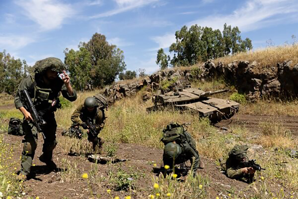 Israeli reserve combat soldiers