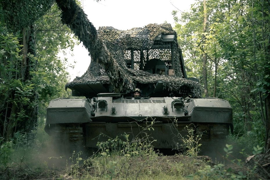 T-80BVM in Luhansk oblast Eastern Ukraine