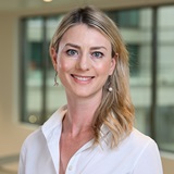 Dr Joana Cook
