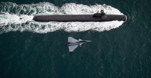 The French nuclear deterrent is based on M51 SLBMs aboard Le Triomphant-class SSBNs and ASMPA missiles fired by Rafale combat aircraft.