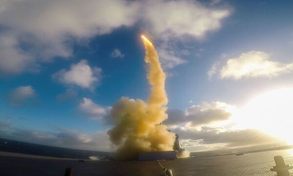 
        The French Navy Horizon-class anti-air frigate FS
        Forbin
        detected, tracked, and destroyed a supersonic target with an Aster 30  missile on 21 May 2021 during exercise ‘Formidable Shield 2021'.
       (Marine Nationale/Rachel Bodier)