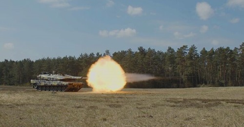 Rheinmetall unveiled its KF51 Panther MBT technology demonstrator armed with a 130 mm gun at Eurosatory 2022.