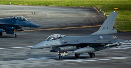 Taiwan air force F-16 Fighting Falcon fighter jets prepare to take off from Hualien Air Force Base on 6 August 2022.  The aircraft were scrambled to monitor PLA live-fire drills around the island.