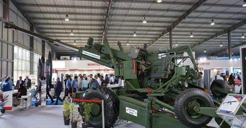 India's state-run Advanced Weapons and Equipment India Limited unveiled the Dhanush 155 mm/52 calibre towed howitzer (pictured above) at Defexpo 2022, held in Gandhinagar, Gujarat. This is one of the gun options available to the Indian Army.