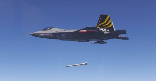 The second KAI KF-21 prototype launches a mid-range air-to-air Meteor missile during the aircraft's armament trials in late March 2023.
