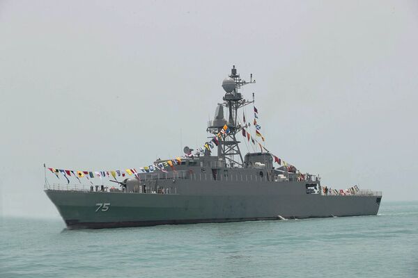 Dena
         is the fourth Mowj project frigate to be delivered to the Iranian navy.
       (Islamic Republic News Agency)