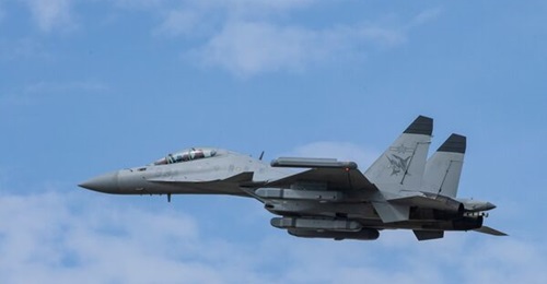 A Shenyang J-15D electronic warfare (EW) aircraft flies over Zhuhai in preparation for the 15th China International Aviation and Aerospace Exhibition (Airshow China 2024) on 9 November 2024.