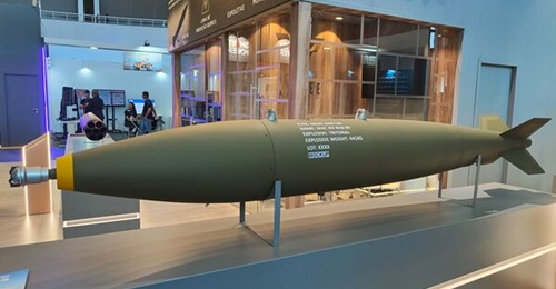 Mac Jee Defesa offers four types of general-purpose bombs in the BGB family. Above is the 2,000 lb BGB 84.