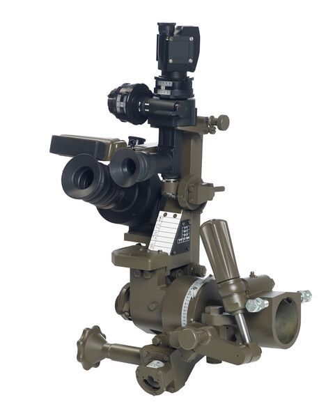 An L1A1 Hall & Watts artillery sight, chosen on 14 January 2025 for inclusion in the mid-life upgrade of Italy's FH70 towed artillery.