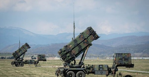 The Netherlands has ordered a Patriot air-defence system from Raytheon to replace one donated to Ukraine in 2024.