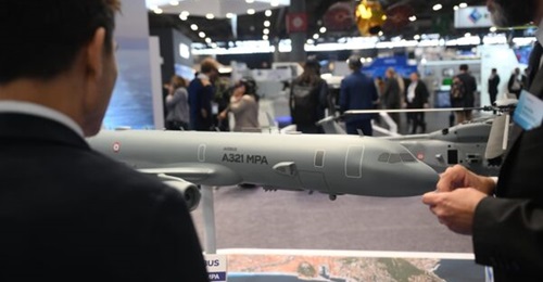 A scale model of the Airbus A321MPA concept on display at the Euronaval 2024 defence exhibition, which was held from 4 to 7 November 2024 in Paris.