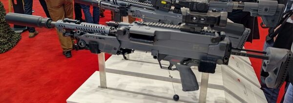 HK421 with 'para' stock and 330 mm barrel. For illustrative purposes.