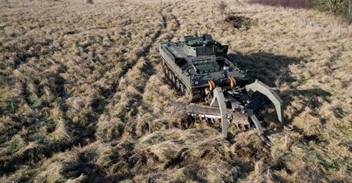 Dstl and Pearson Engineering have unveiled the Weevil prototype with a full-length robotic mine plough based on Warrior.
