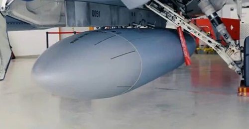 A screenshot from a TÜBITAK BILGEM video released on 11 April showing the new Edpod EW pod that Türkiye has developed for its F-16 combat aircraft.