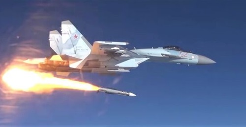 Still from a video published by the Russian Ministry of Defence in 2020, showing the launch of an R-37M from a Su-35S.