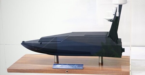 A model of Swift Sea-Stalker (S3-HP) USV was handed over to the RMN at LIMA 2025.