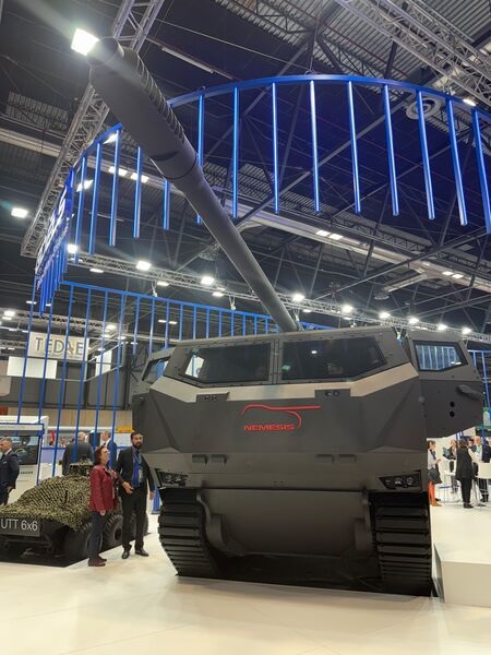 GDELS and KNDS unveiled the Nemesis SPH at the International Defence and Security Exhibition 2025 held in Madrid from 12 to 14 May.