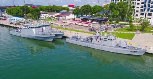 NNS 
        
        (P197), NNS 
        
        (P198), and NNS 
        
        (P165) during their commissioning at NNS Beecroft in Apapa.