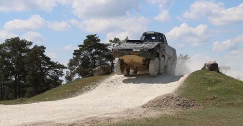 The first Ukrainian soldiers have begun training in Germany on the Boxer armoured vehicle in preparation for the RCH 155 SPH.