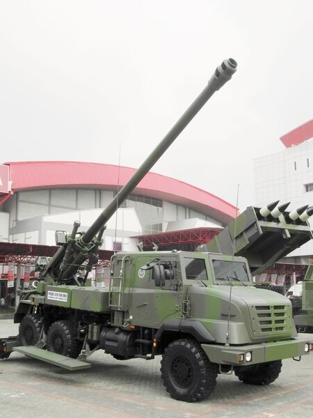 A Caesar 155 mm/52 calibre SPH displayed at Indo Defence 2012 in Jakarta.