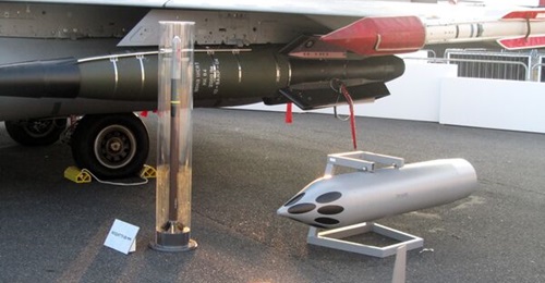 A mock-up of a Thales 68 mm rocket pod was shown alongside a French Air and Space Force Rafale at the Paris Air Show 2025. The service is now evaluating such a weapon system for the C-UAS role.