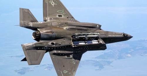 A US Marine Corps F-35B carrying StormBreaker SDBs in an internal weapons bay during trials. The UK is now looking at the same combination as an interim solution until the arrival of the SPEAR 3 in the early 2030s.