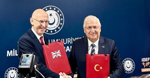 The MOU signing between UK Secretary of State for Defence John Healey (left) and Turkish Minister of National Defense Yasar Güler for the procurement of Eurofighter Typhoon combat aircraft at IDEF 2025.