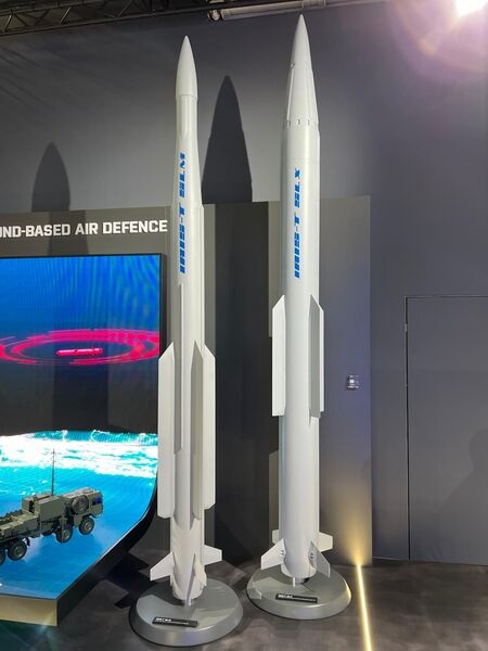 IRIS-T SLM (left) and SLX missile models displayed at 1:1 scale at the Paris Air Show 2025.