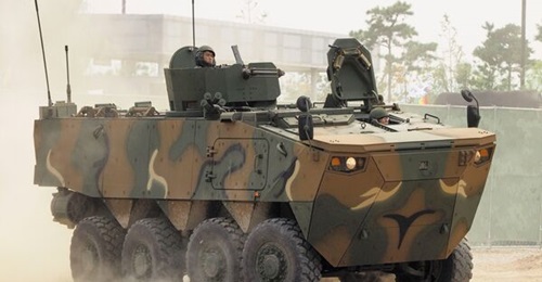 The RoKA operates about 500 Hyundai Rotem K808 vehicles.