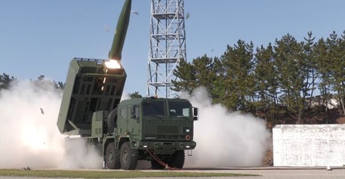 The Estonian MoD and the South Korean Ministry of National Defense signed a defence co-operation agreement in Seoul, South Korea, on 23 October for Estonia to purchase South Korean K239 Chunmoo MRLs.