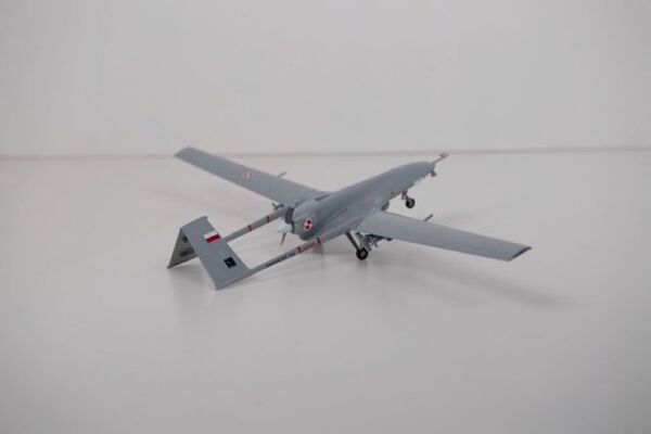 Polish Defence Minister Mariusz Błaszczak signed a contract for 24 Bayraktar TB2 UAVs for the Polish Air Force with Baykar CEO Haluk Bayraktar in Ankara on 24 May (artist's impression of Bayraktar TB2 UAV with Polish Air Force markings). (Polish MND)