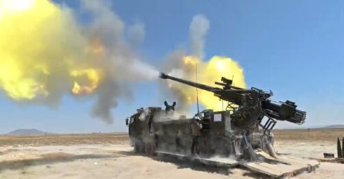 A Panter SPH shown during a demonstration in material released upon the platform's entry into Turkish service announced in November 2025.