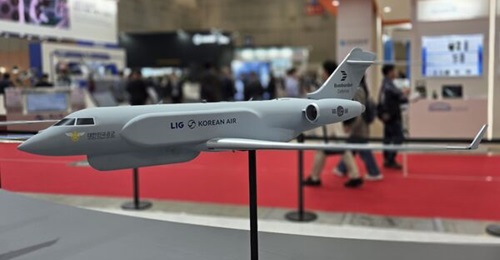 Korean Air displayed a concept model of its proposed EW Block I aircraft during Seoul ADEX 2025 in October.