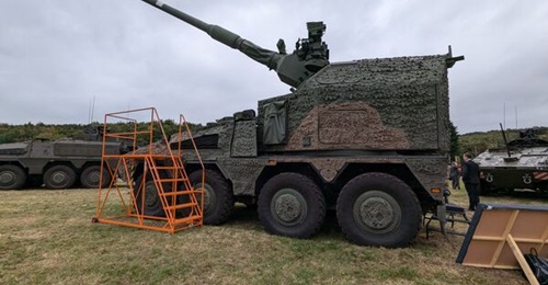 RCH 155 mm/52 calibre wheeled SPH displayed at DVD 2024.