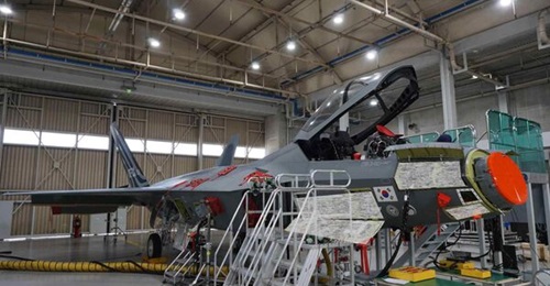 The third Korea Aerospace Industries (KAI) KF-21 prototype is shown equipped with the AESA radar in 2023. During its final testing phase up to 2028, the radar's capabilities will undergo comprehensive multimode testing.