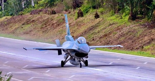 The Indonesian Air Force landed a Lockheed Martin F-16 on a 24 m wide highway on 11 February 2026.