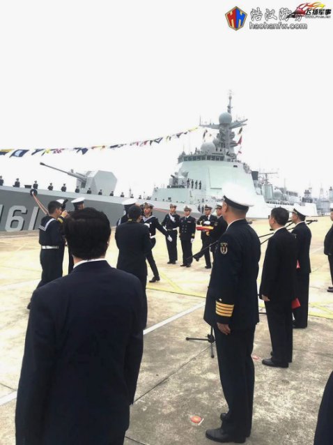 The PLAN commissioned another Type 052D destroyer at a ceremony held at what is believed to be China’s Zhanjiang naval base on 12 January. (Via haohanfw.com)