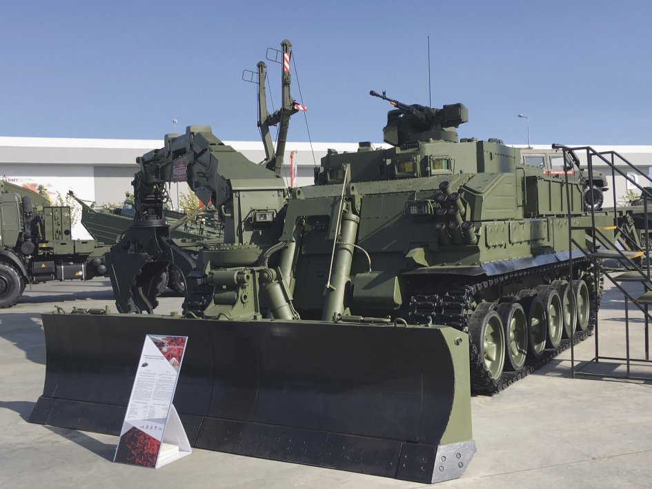 The UBIM AEV, pictured with an excavator bucket. (Dmitry Fediushko)