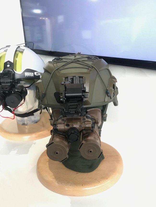 The French special forces have selected Thales’ BONIE High Performance night vision goggles. (Andrew White)