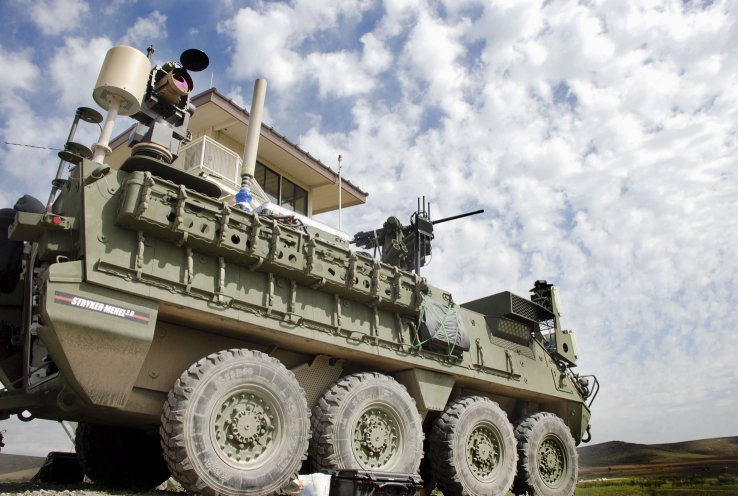 A Stryker with the 5 kW Mobile Experimental High Energy Laser, mounted on the vehicle’s rear, during the Maneuver Fires Integrated Experiment at Fort Sill, in April 2017. (DVIDS)