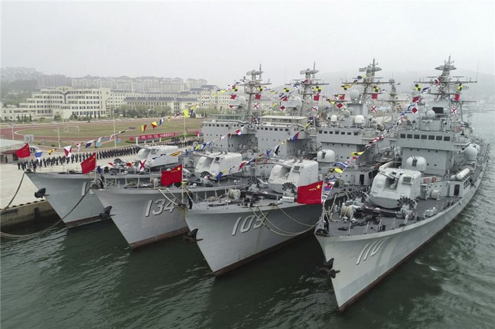 The Chinese navy decommissioned four Type 051-class destroyers in a ceremony held at the North Sea Fleet base in Lushun on 16 May. (military.cnr.cn)