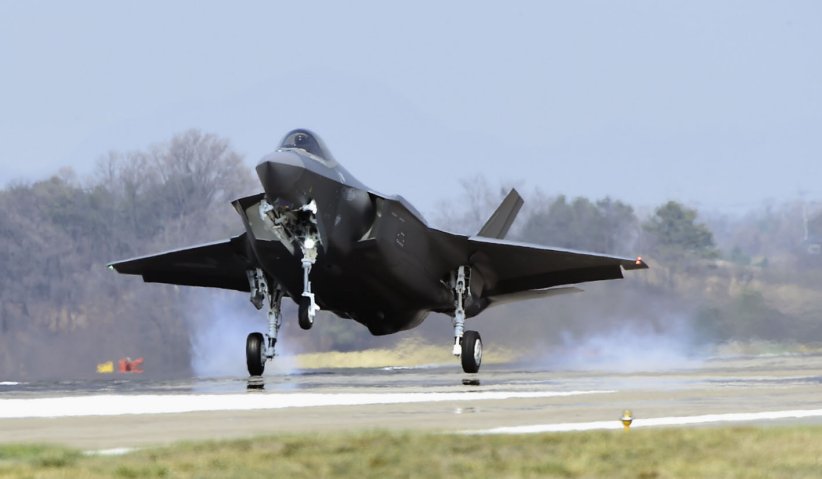 South Korea’s Board of Audit and Inspection has said the country’s offset regulations were not adhered to properly in the acquisition of Lockheed Martin F-35 fighter aircraft (pictured) from the US. (DAPA)