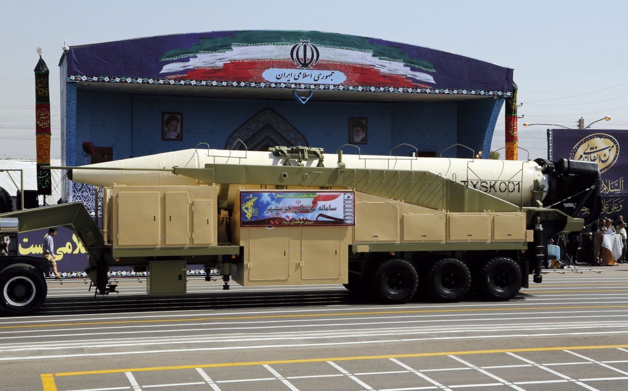 The Khorramshahr was unveiled in the Sacred Defence parade on 22 September 2017. (STR/AFP/Getty Images)