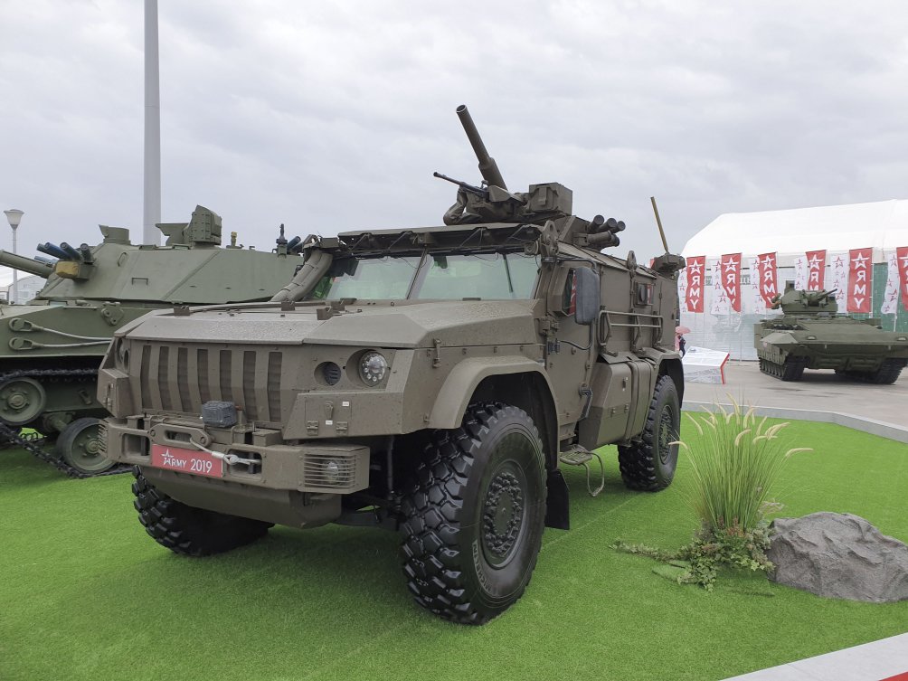 UVZ subsidiary TsNII Burevestnik unveiled the 2S41 Drok 82 mm self-propelled mortar at Army 2019. ( IHS Markit/Mark Cazalet)