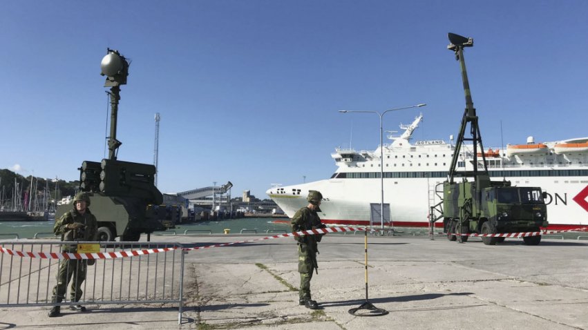 The Swedish Armed Forces Headquarters announced on its website on 1 July the deployment of the Luftvärnssystem 23 to Gotland. (Tomas Ängshammar/Försvarsmakten)