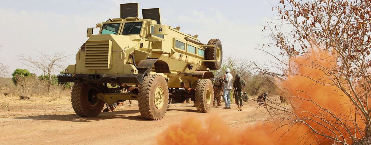 Malian soldiers seen training with a Casspir in a photograph released by the German Federal Ministry of Defence in May. (Bundesministerium der Verteidigung)