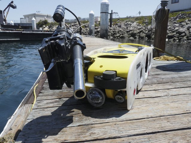 Saab’s Sea Wasp ROV is seen fitted with the Carbon Fire disruptor on its manipulator arm during Exercise ‘Coastal Trident’ in 2016. The vehicle’s manipulator arm can carry lethal and non-lethal effectors. (Saab Seaeye)