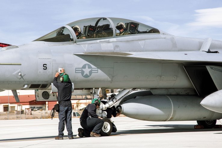 The Super Hornet is fitted with a podded IRST system that doubles as a centreline fuel tank. Already fitted to US Navy aircraft, it is also to be rolled out to the Royal Australian Air Force. (Lockheed Martin)