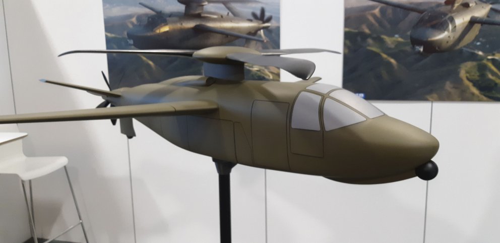 Karem Aircraft's AR-40 helicopter features a tail rotor that can swivel to a 90° position in hover to provide anti-torque. (IHS Markit/Pat Host)